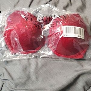 Victoria's Secret Burgandy 38D Bra